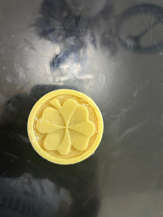 Tumeric and honey moisturising soap only